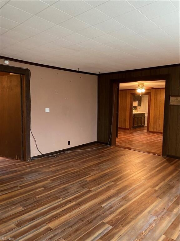 Living Room 17 x 14