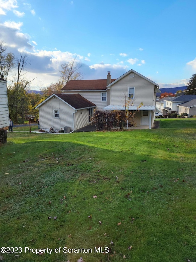 64 Lincoln St, Pittston, PA 18640 - photo 5