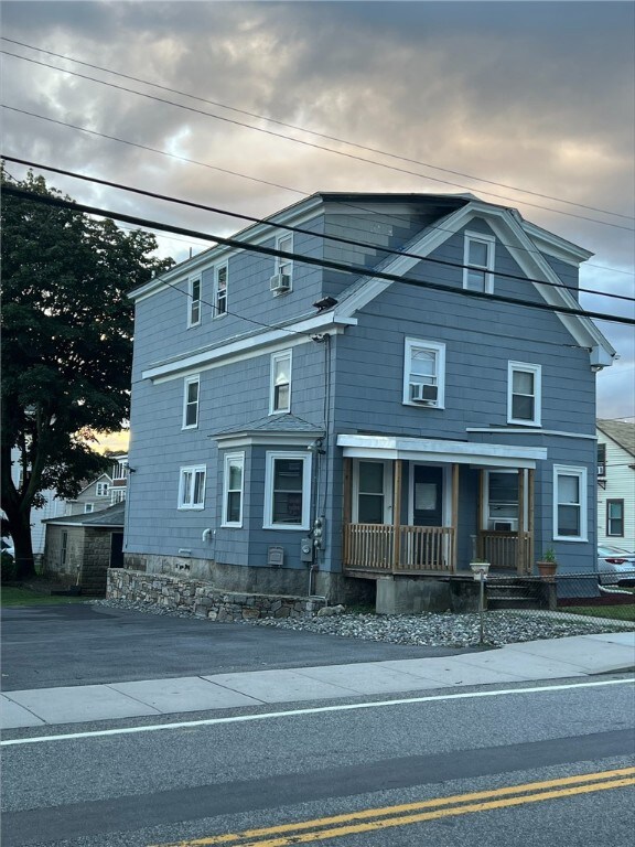 640 Woonasquatucket Ave, North Providence, RI 02911 - photo 2