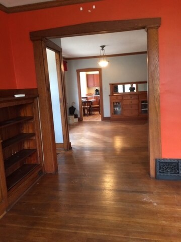 417 W Ridgeland Ave, Waukegan, IL 60085 - photo 7