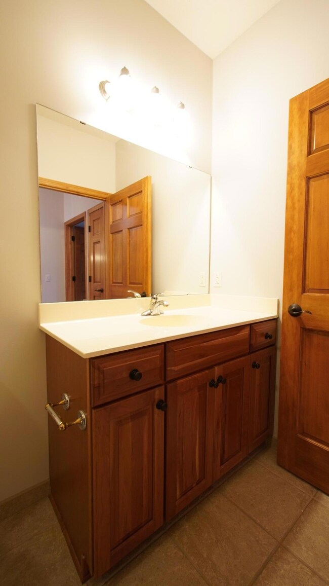 5250 Grandview Square unit 2212, Edina, MN 55436 - photo 7