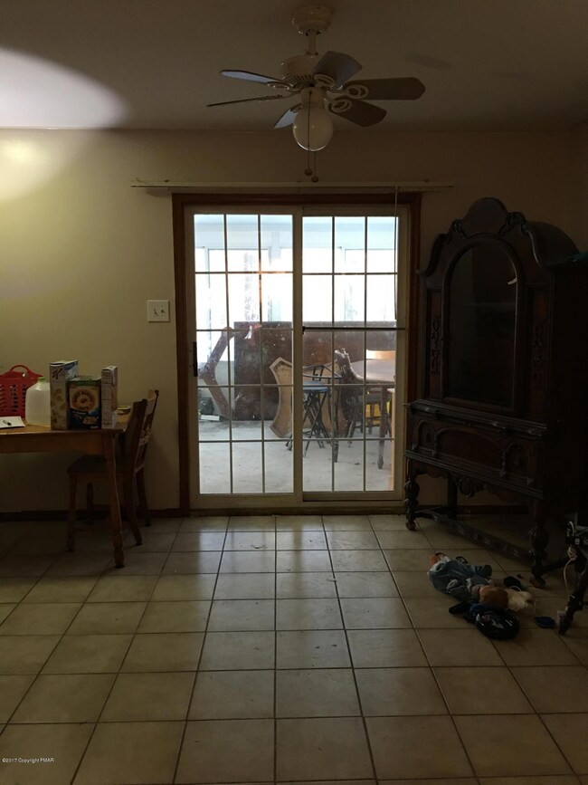 8871 Chipmunk Ln, Tobyhanna, PA 18466 - photo 3