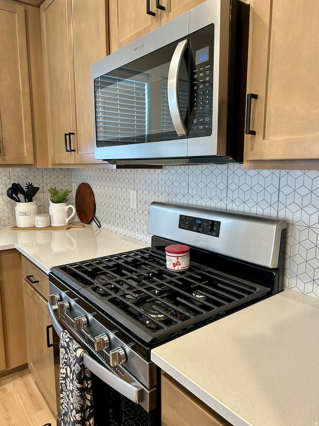 9399 N Vernham Ln, Eagle Mountain, UT 84005 - photo 6