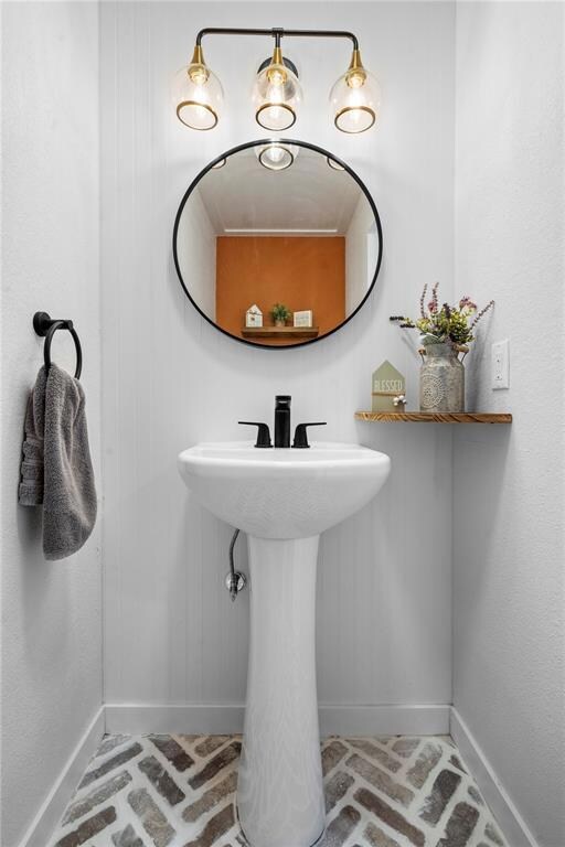 Shelves stay Main Level bath