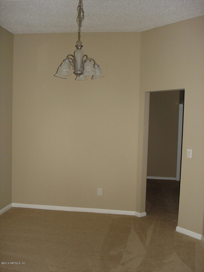 6097 Scenic Meadow Ln, Jacksonville, FL 32244 - photo 4