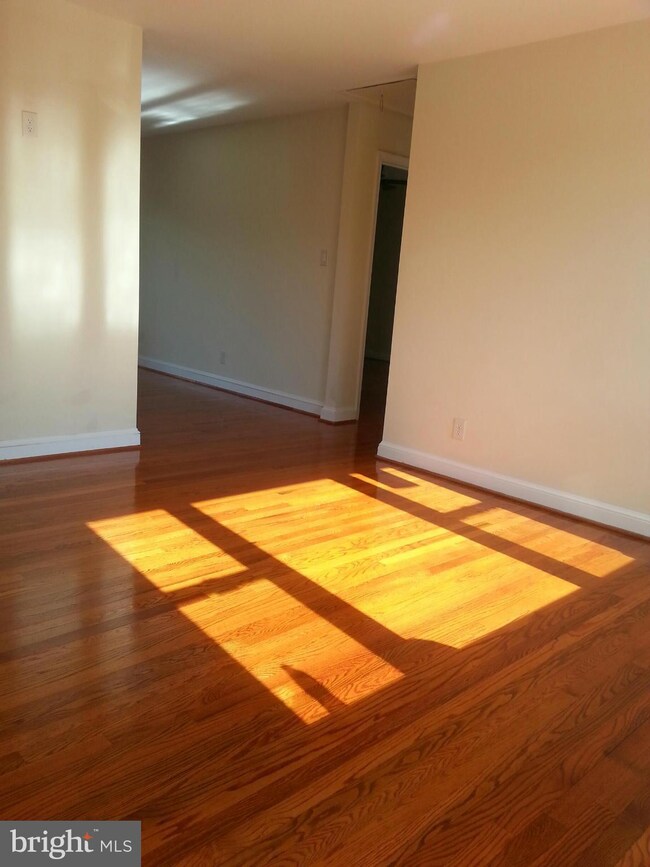 9108 3rd St, Lanham, MD 20706 - photo 2