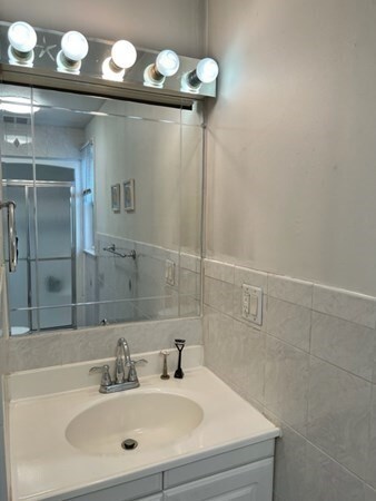 14 Piper St unit 2, Quincy, MA 02169 - photo 7