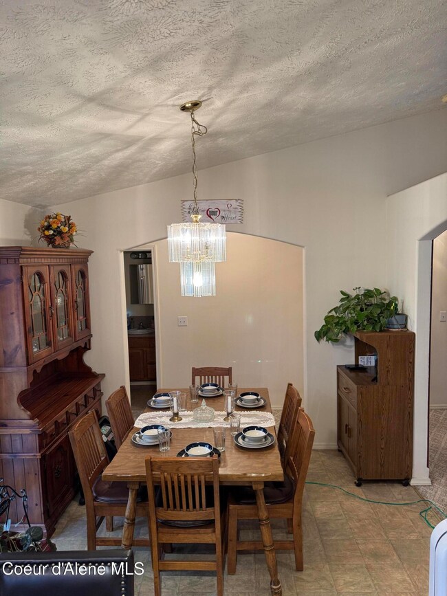 Dining Room (2)