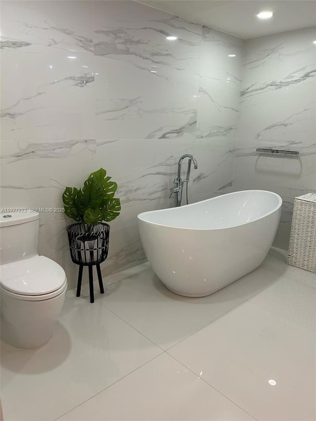 King David Condominiums unit 1001, Sunny Isles Beach, FL 33160 - photo 4