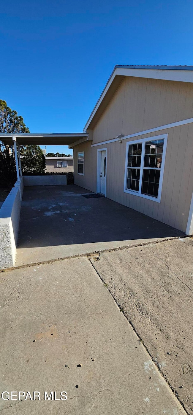 8828 Kenneth St, El Paso, TX 79904 - photo 5