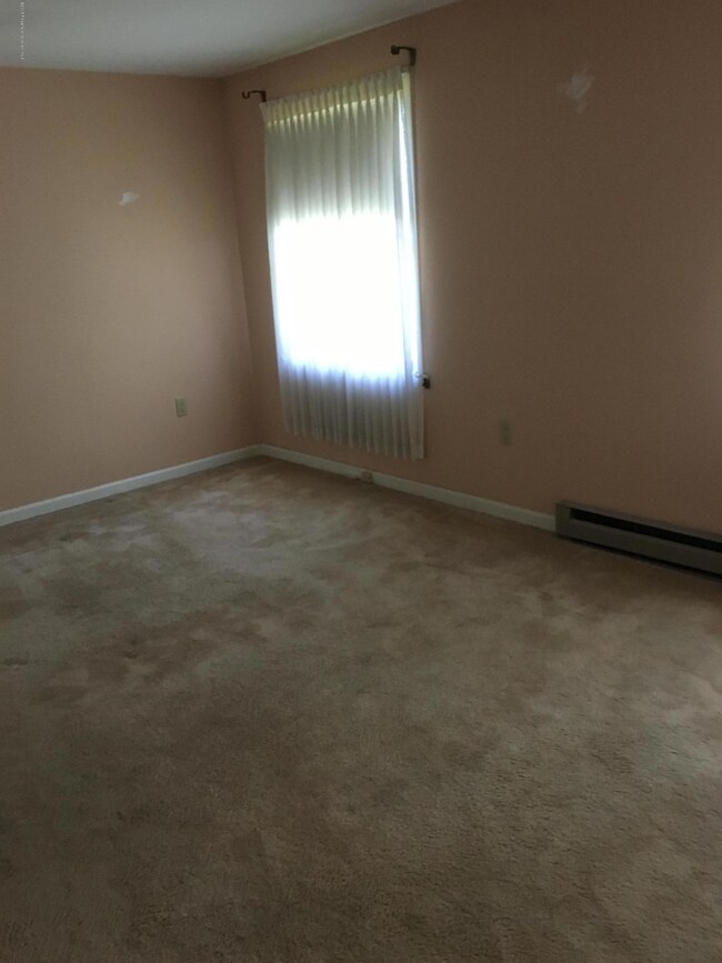 601 Shirley Ln, Dunmore, PA 18512 - photo 5