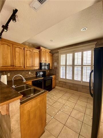 15718 W 61st Terrace, Shawnee, KS 66217 - photo 5