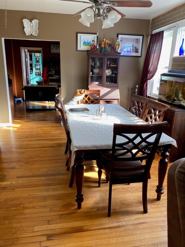 137 Dubois Ave, Staten Island, NY 10310 - photo 4
