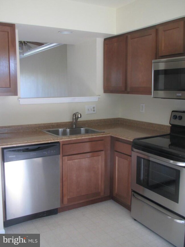 1302 Waterway Ct unit 175, Stoney Beach, MD 21226 - photo 3