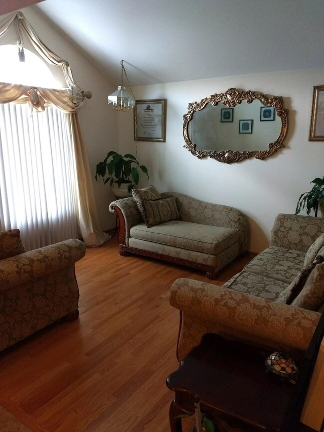 9206 Lane St, Merrillville, IN 46410 - photo 4