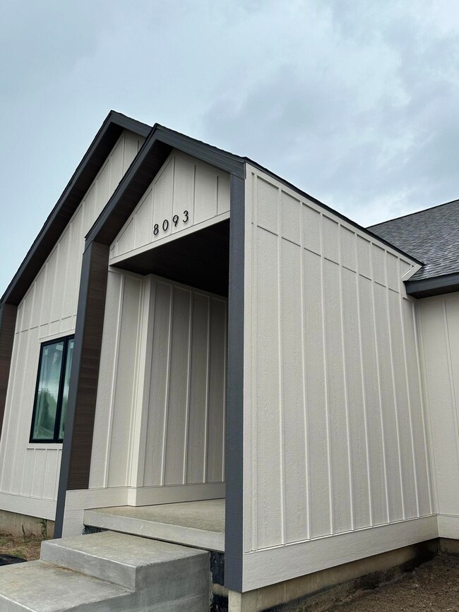 8093 Lionel Dr SW, Byron Center, MI 49315 - photo 3