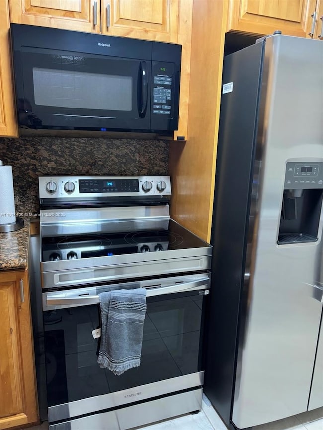 251 SW 132nd Way unit 306H, Pembroke Pines, FL 33027 - photo 7