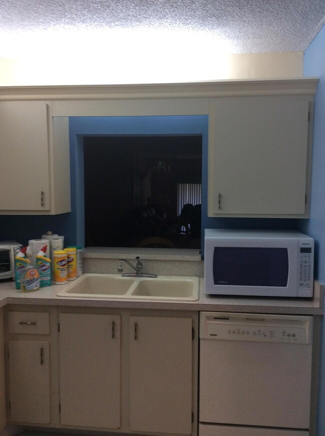 700BFCEC-1FF5-462D-A66F-E75F02CEEFAE