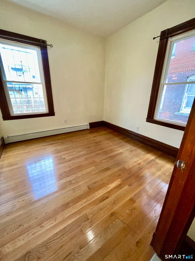 unlisted-address, Bridgeport, CT 06608 - photo 3