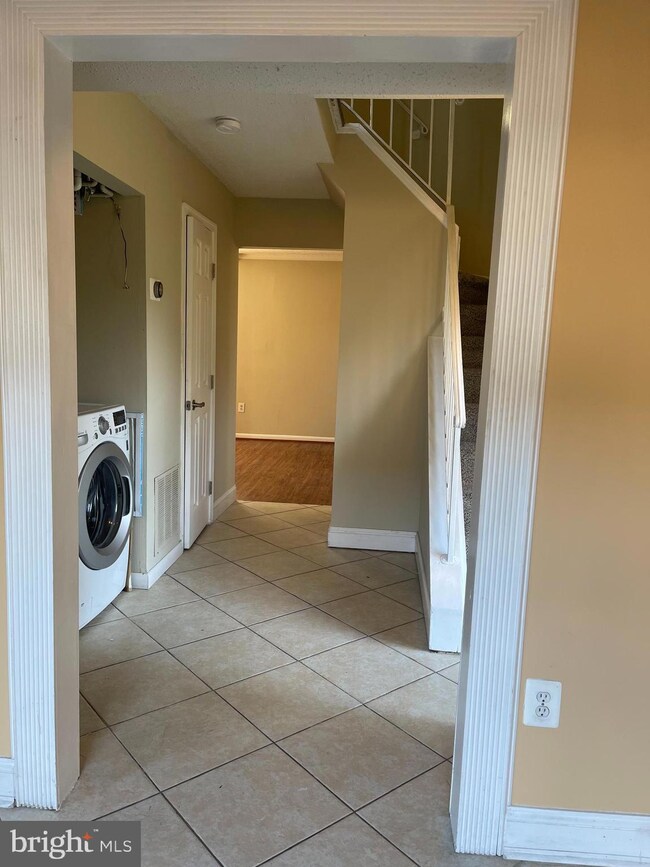 2532 Fox Ridge Ct unit 48, Woodbridge, VA 22192 - photo 5