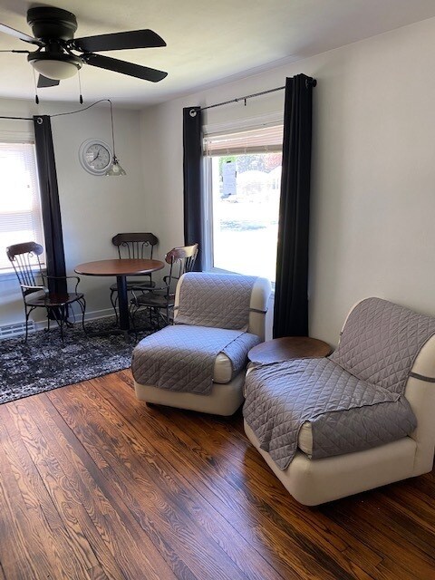 309 S Martin Ave, Waukegan, IL 60085 - photo 7