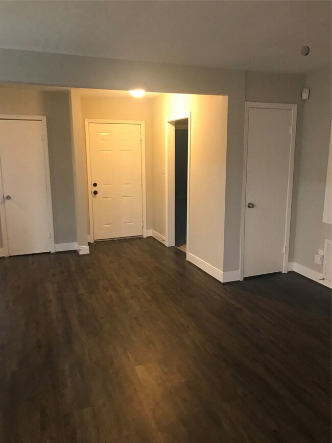 7230 England St, Houston, TX 77021 - photo 6