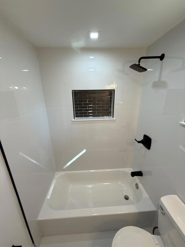 1282 NW 35th St unit 4, Miami, FL 33142 - photo 7