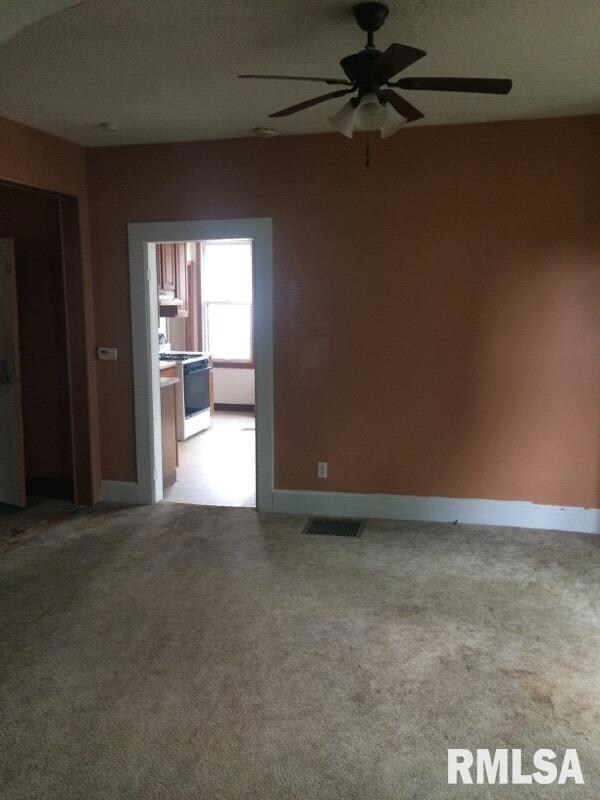 912 W 16th St, Davenport, IA 52804 - photo 7