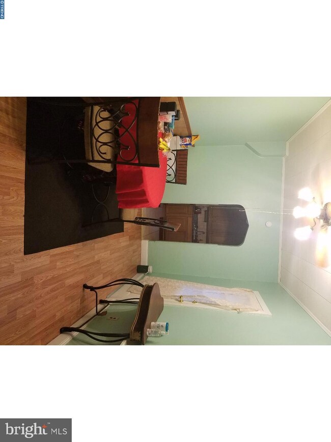 1414 N 10th St, Reading, PA 19604 - photo 5