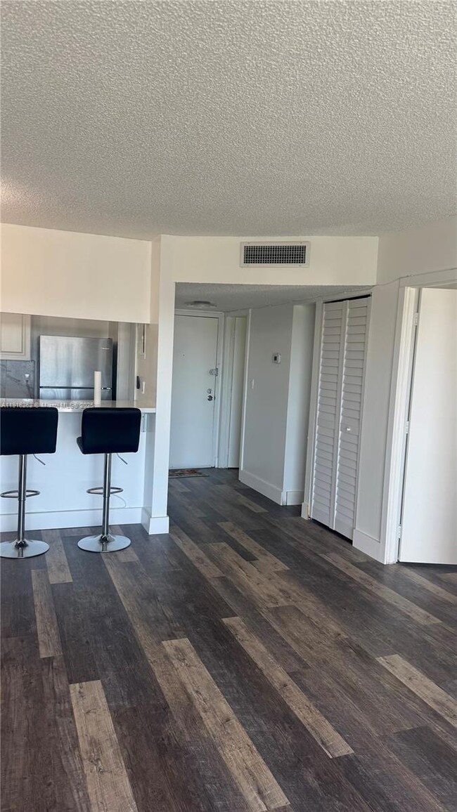 Manors of Inverrary unit 906, Lauderhill, FL 33319 - photo 4