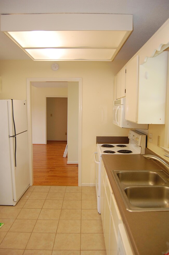 712 Riverview Dr, Franklin, TN 37064 - photo 4