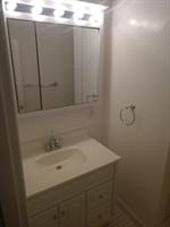 32 Garfield St unit 1, Taunton, MA 02780 - photo 5