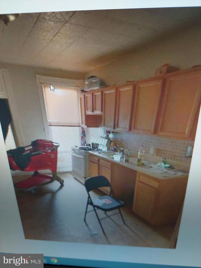 2537 E Biddle St, Baltimore, MD 21213 - photo 4