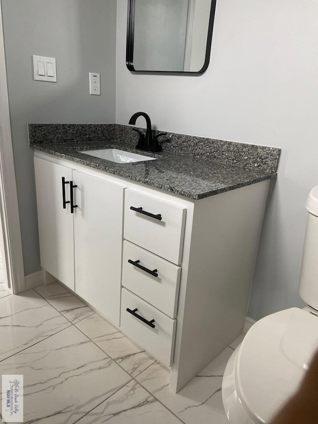 100 Woodford St unit B, San Benito, TX 78586 - photo 4