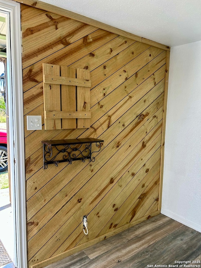 1128 Fm 3175, Lytle, TX 78052 - photo 4