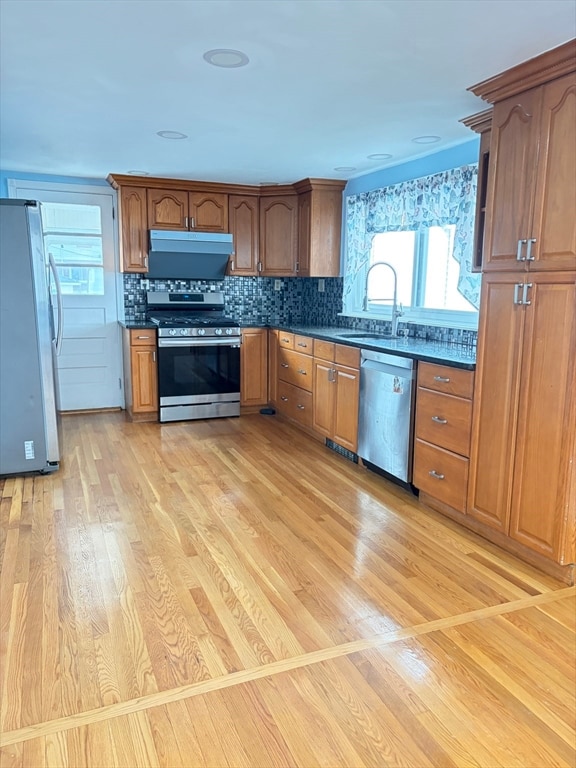 17 Griswold St, Everett, MA 02149 - photo 5