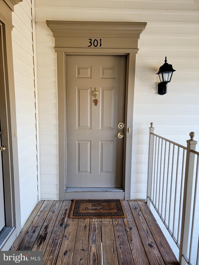 9272C Cardinal Forest Ln unit 9272C, Lorton, VA 22079 - photo 2