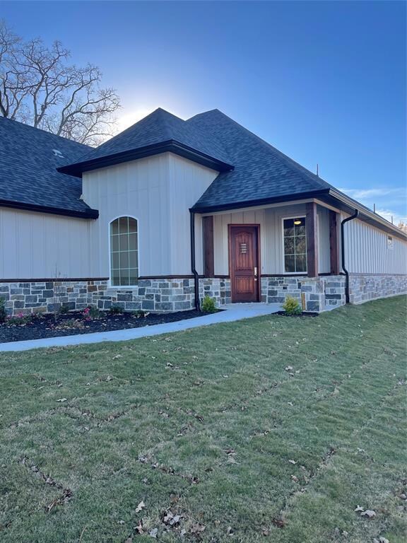 221 Cayuga Trail, Lake Kiowa, TX 76240 - photo 2