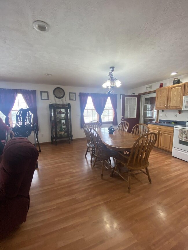 39 Ridgeview Rd, Fairfax, VT 05454 - photo 2