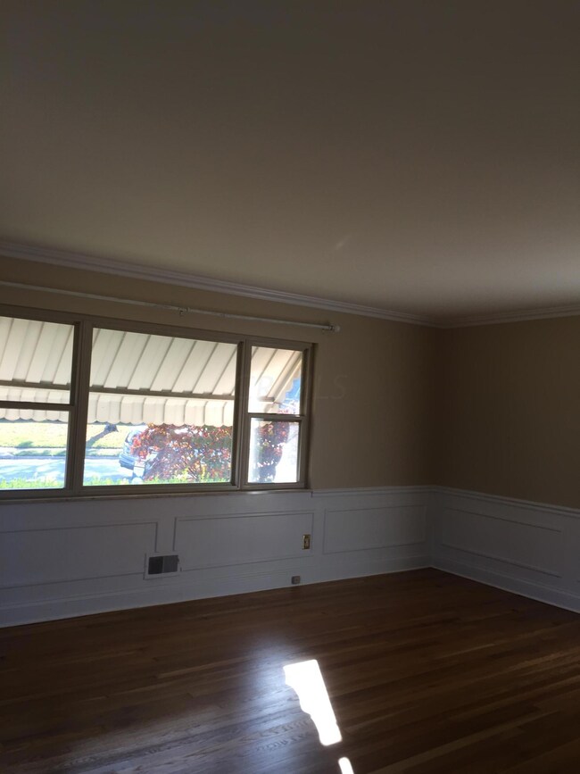 1730 Living Room 2