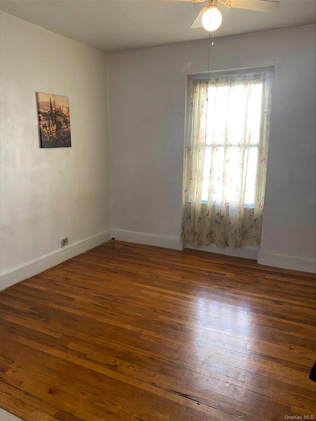 21-67 33 St unit 4G, Astoria, NY 11105 - photo 6