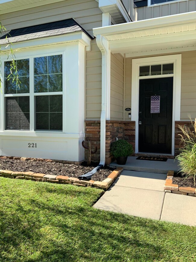 AB02E90F-68D6-4EBE-B43A-CFD918BB97C6