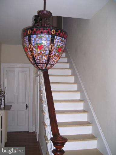 8 W 3rd St, Waynesboro, PA 17268 - photo 3