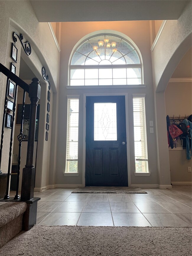 10718 Lake Thomas Dr, Needville, TX 77461 - photo 3