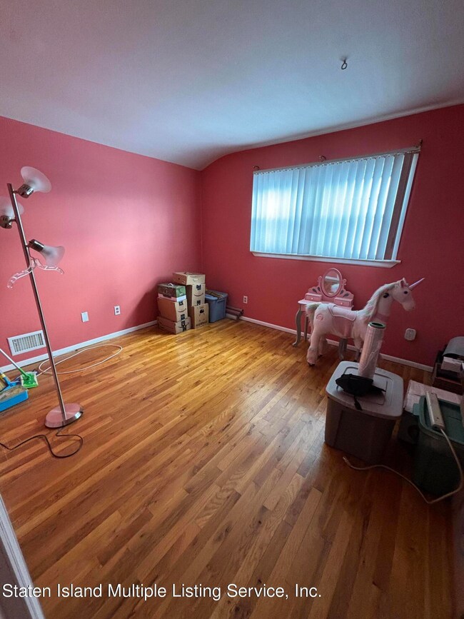 66 Reid Ave, Staten Island, NY 10305 - photo 7