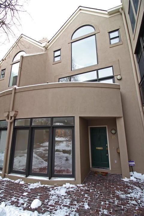 723 Sycamore Place (1)