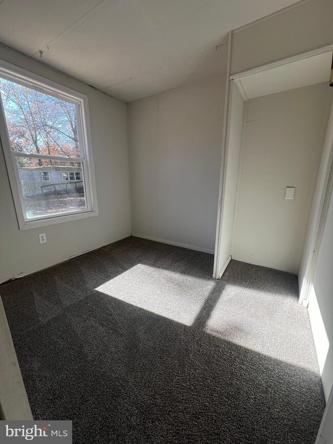 16433 Justin Ct, King George, VA 22485 - photo 5