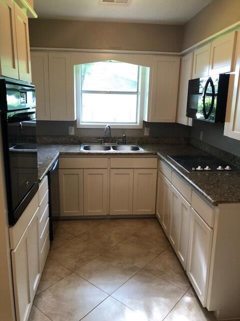 4108 Crescent Dr, Bay City, TX 77414 - photo 5