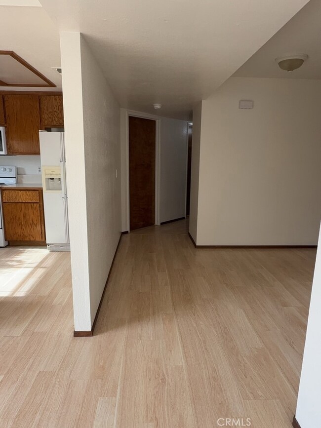 10 Royale Ave unit 1, Lakeport, CA 95453 - photo 5