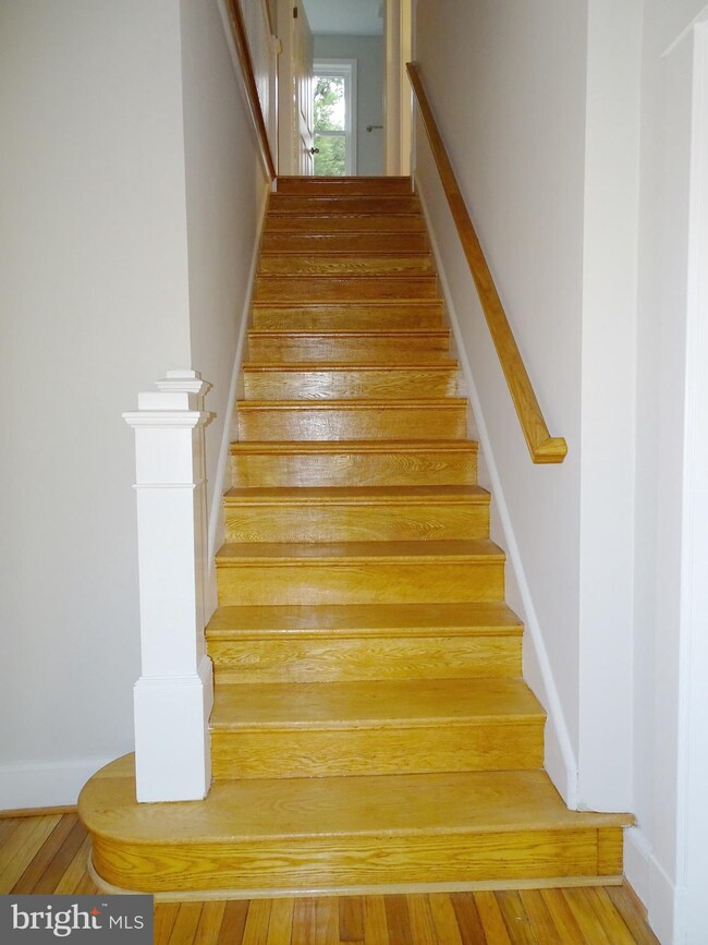 500 Ingleside Ave, Catonsville, MD 21228 - photo 2